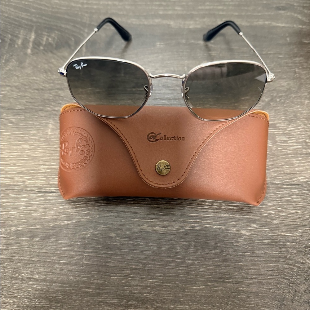 Ray-Ban Gray Aviator Sunglasses with Brown Case